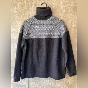 Skyr Sweater Womens Size XL  Wool Turtle Neck Ribbed Pullover Dark Brown M L